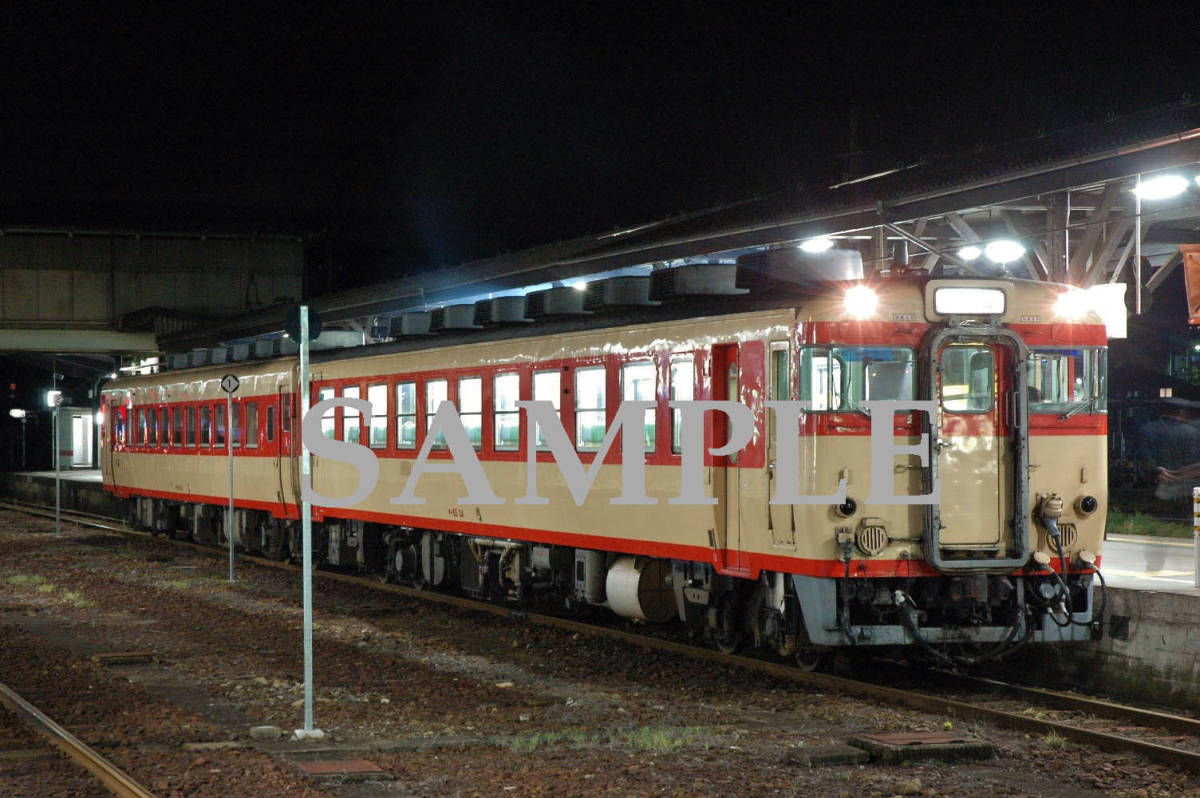 D【鉄道写真】Ｌ版１枚　キハ65　キハ58　JR四国車　津山駅_画像1