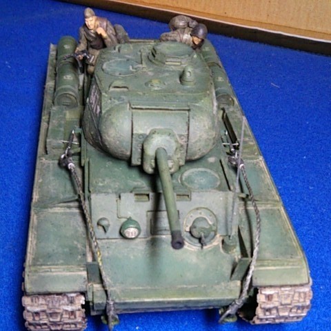 ソビエト戦車  KV-1C  1/35  エクスプレス 完成品