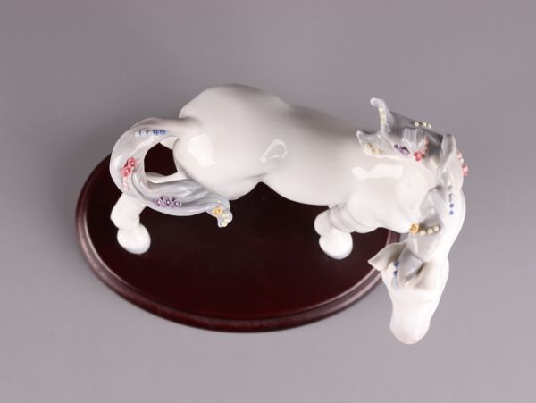 西洋美術 LLADRO リヤドロ 十二生肖系列 馬 置物 細密細工 極上 西洋美術 LLADRO リヤドロ 十二生肖系列 馬 置物 細密細工 極上