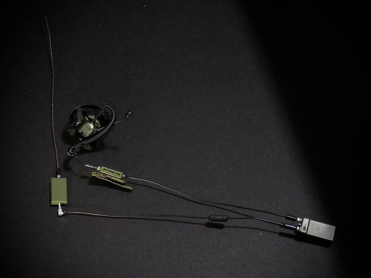 【値上げ予定】DAMTOYS製 模型 1/6 スケール 男性 女性 フィギュア用 装備 部品 無線機 ヘッドセット インカム (未使用_画像2