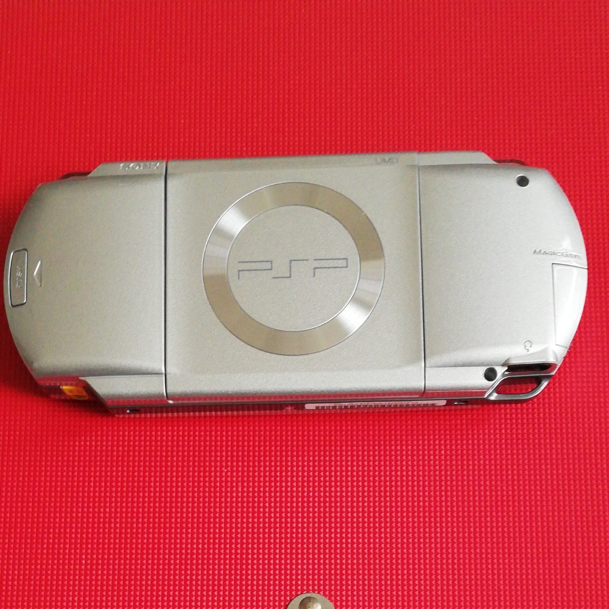 SONY  PSP-1000  シルバー！
