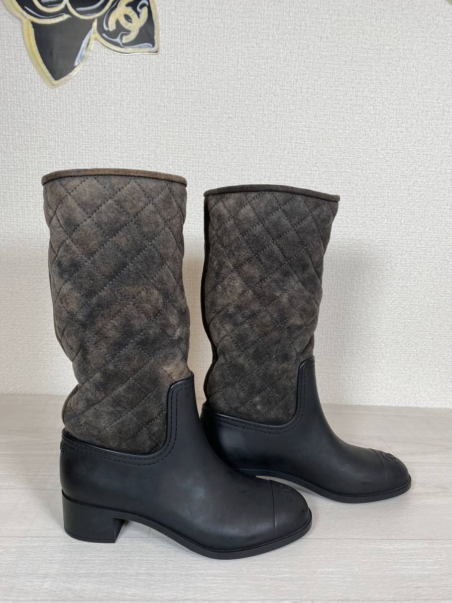☆シャネル CHANEL 柔らかモコモコ スエード×ラバー ブーツ 焦げ茶×黒