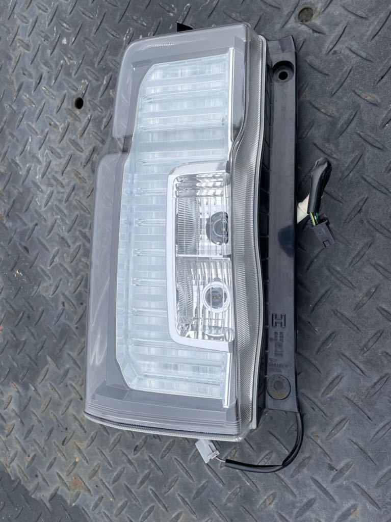 タントカスタムLA600S後期純正テール左 www.gastech.com.tr