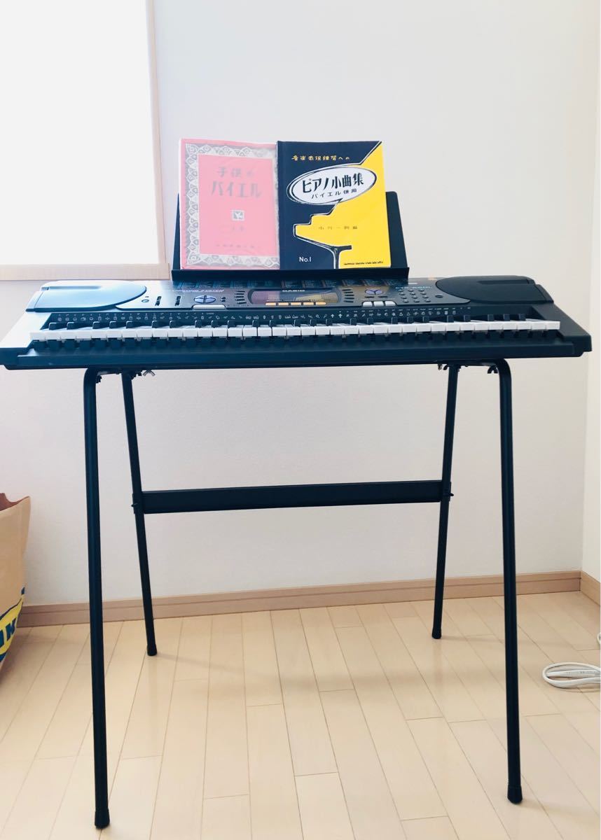 中古美品 CASIO 電子キーボード スタンド付き 120曲 光ガイドで 中古美品 CASIO 電子キーボード スタンド付き 120曲 光ガイドで