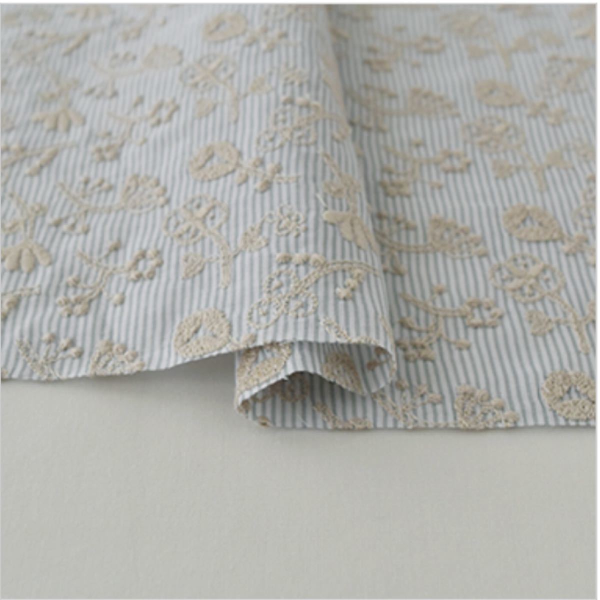 check&stripe field of flower | contifarma.pe