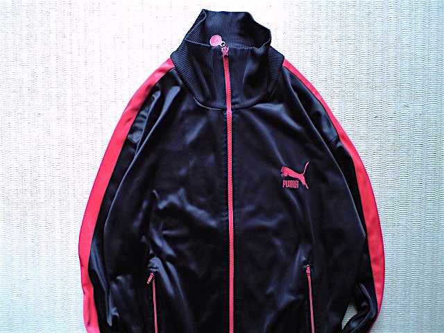 即決 80s vintage PUMA 光沢 ジャージ Lサイズ 黒x赤 ビース 即決 80s vintage PUMA 光沢 ジャージ Lサイズ 黒x赤 ビース