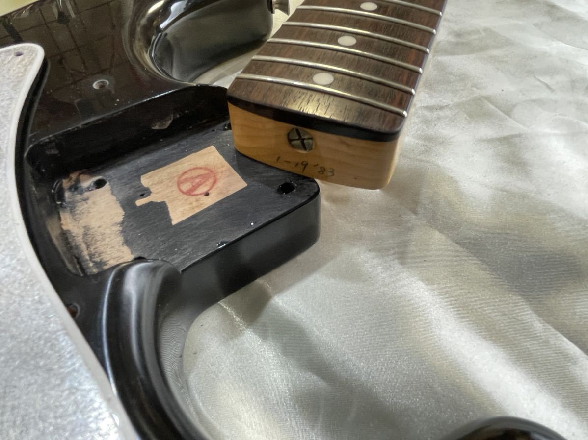 美品 FENDER JAPAN ST62-115 JVシリアル 83年製 Aスタンプ 美品 FENDER JAPAN ST62-115 JVシリアル 83年製 Aスタンプ
