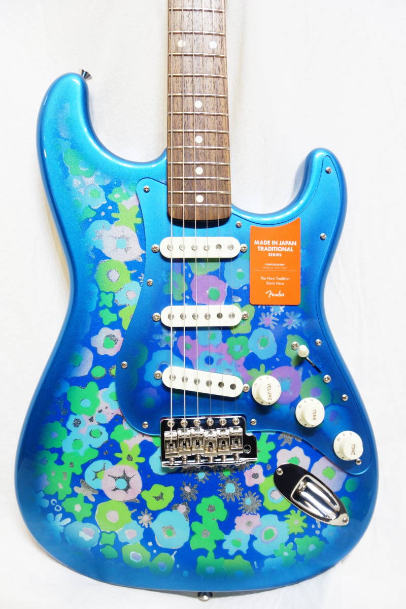 ★1円スタート売り切り！レア！Fender Japan Traditional '60s Stratocaster Blue Flower ブルーフラワー 美品 A-2203_画像1