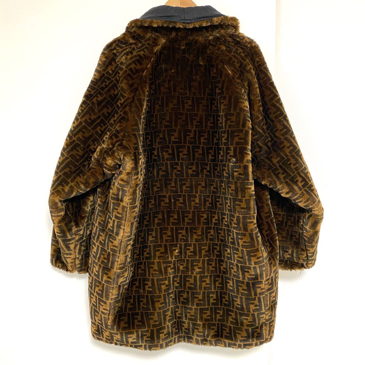 超希少 フェンディ FENDI ズッカ柄 リバーシブル コート ジャケット ブルゾン フェイクファー ボア ヴィンテージ イタリア製 42サイズ