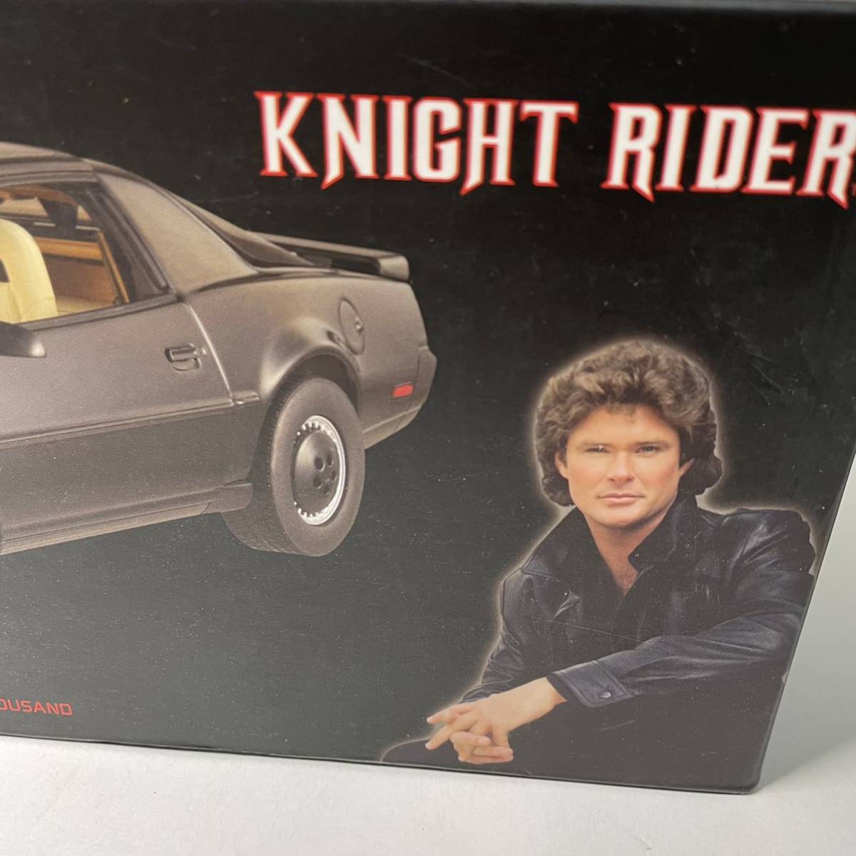 通販格安 ヤフオク! - 未開封 1/18 KNIGHT RIDER K.I.T.T. 2000 ナイト... 送料無料