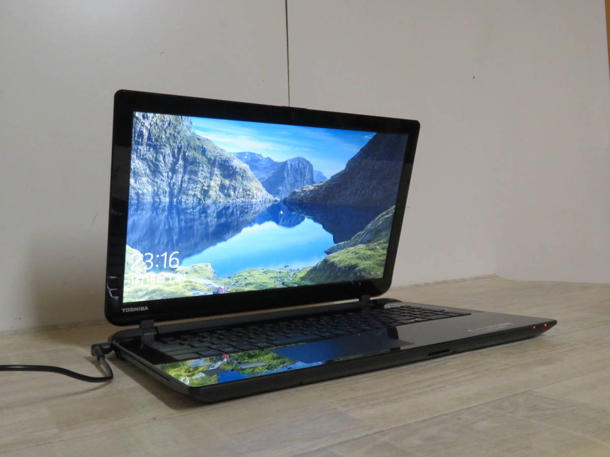 TOSHIBA 東芝 dynabook T55/56MBJ PT55-56MBXBJ Core i7搭載 ノートPC