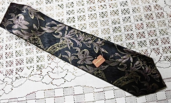* new goods tag attaching / LANCEL / Lancel / France made / necktie / silk 100%/ dark green purple / Gold leaf pattern / in box 