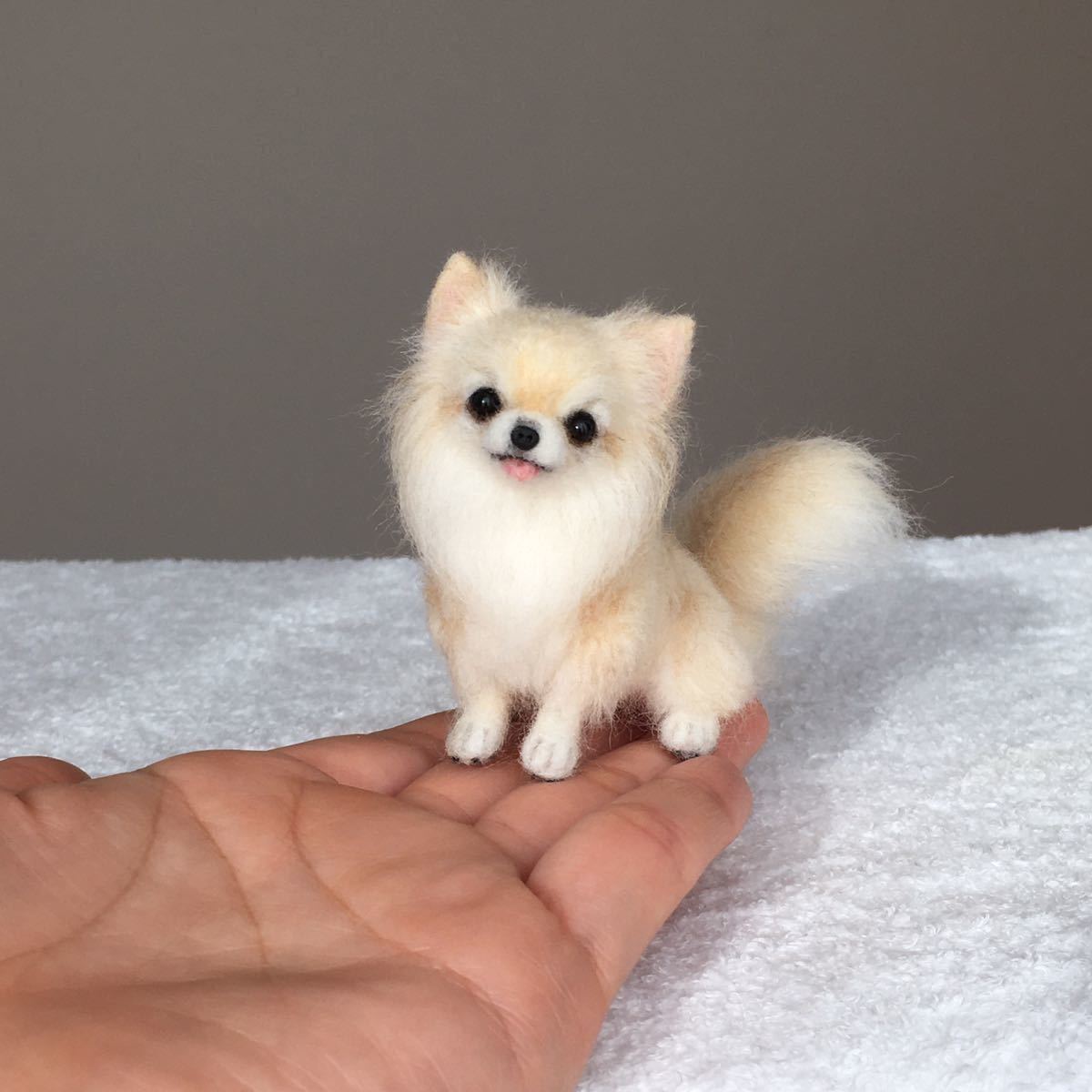 ヤフオク! - ☆ぴのきち☆6.0cmのクリームチワワちゃん☆羊毛フェルト...