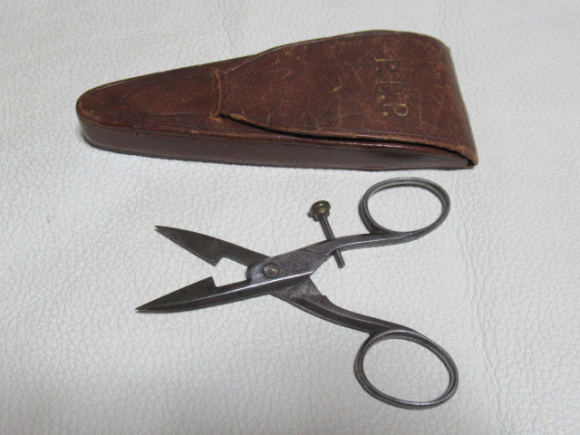 希少 美品 1920年頃(大正時代) 革ケース付 イギリス製 H・C社 希少 美品 1920年頃(大正時代) 革ケース付 イギリス製 H・C社