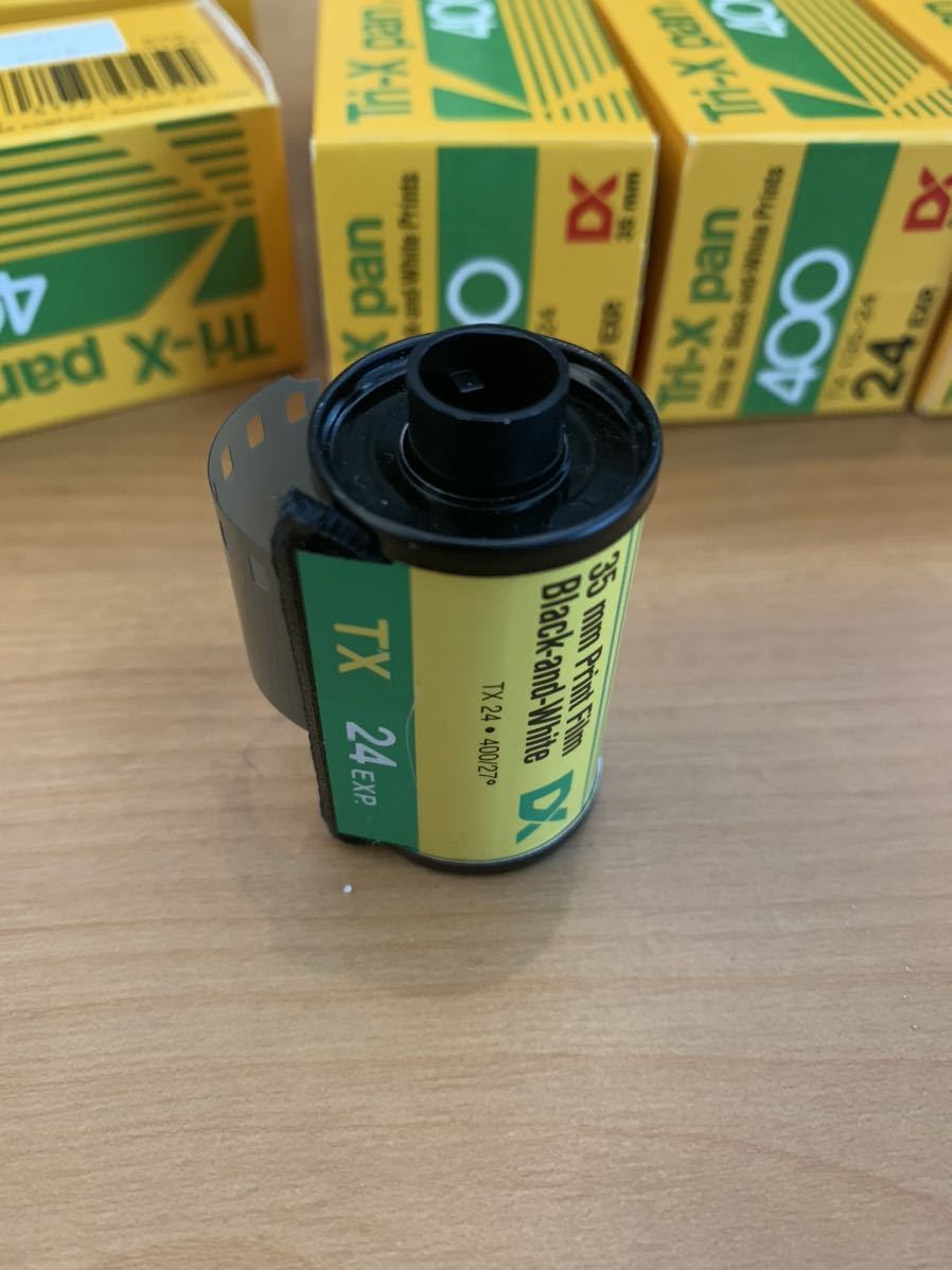 ヤフオク! - kodak Tri-X pan 400 期限切れフィルム 白黒 フ...