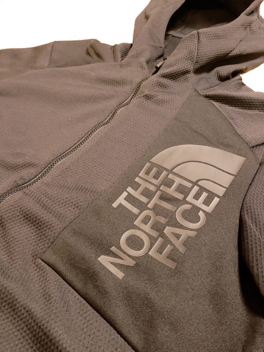 THE NORTH FACEノースフェイス ジップアップパーカー ブラック 海外