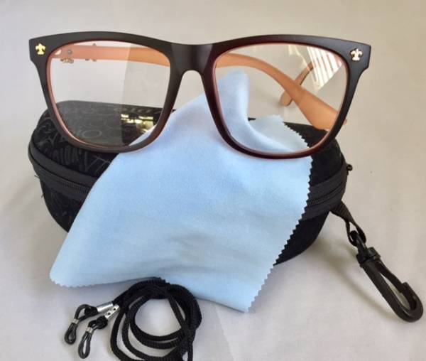 ファッション メガネ めがね イメージチェンジ 変装 茶内肌 メガネ 眼鏡 花粉 目保護 防御 伊達_メガネケースはありません