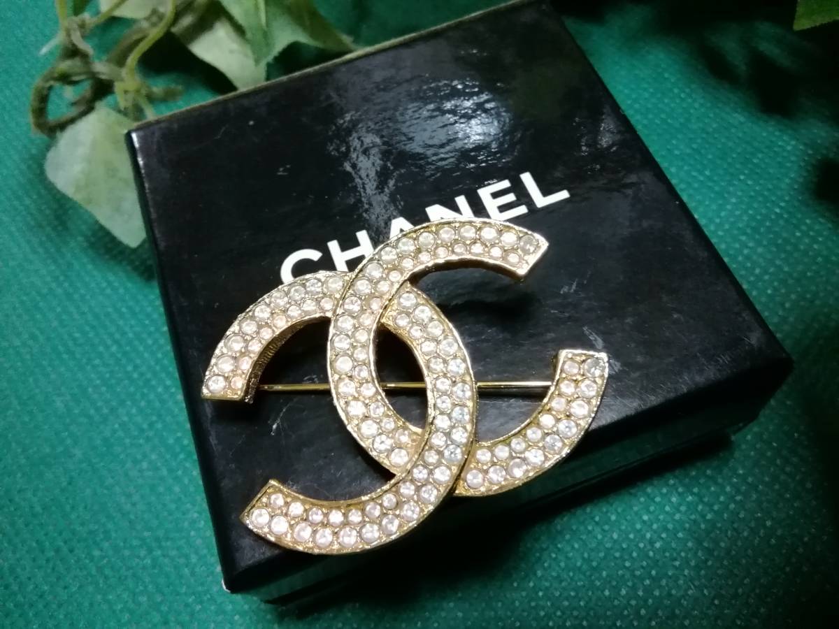 * новый старый товар * Chanel *CHANEL[ Vintage хранение период есть ]* брошь * стразы брошь * Gold * здесь Mark * сохранение с коробкой 