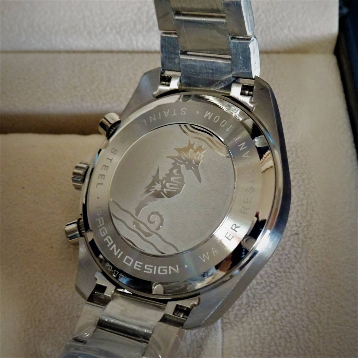 1円〓新品〓メンズクオーツ式腕時計セイコー製VK63ムーブメント搭載オマージュウオッチPAGANI DESIGN〓ホワイトPD-1712_画像6