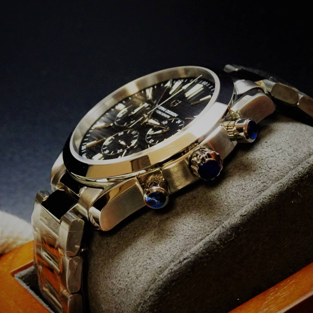 1円〓新品〓メンズクオーツ式腕時計セイコー製VK63ムーブメント搭載オマージュウオッチPAGANI DESIGN〓ブラックPD-1712_画像2