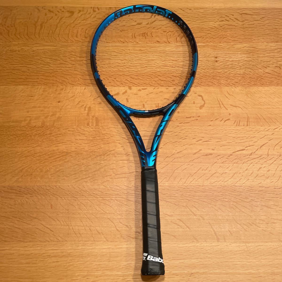 バボラ 硬式テニスラケット ピュアドライブTOUR2021モデル ガット無し
