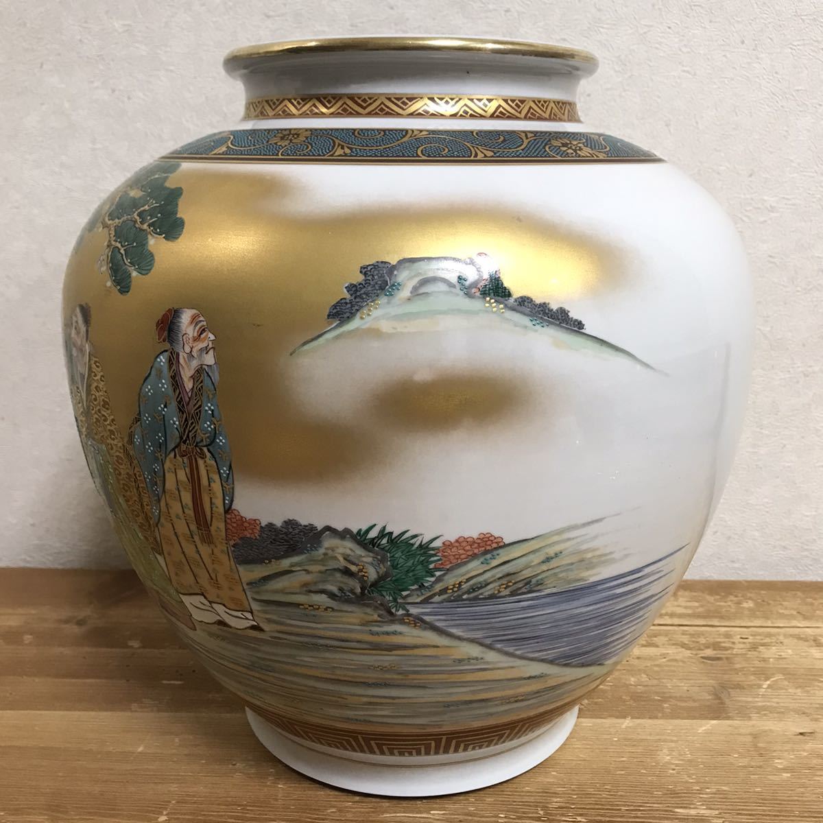 Yahoo!オークション - 送料無料/良品/九谷焼 /九谷 柏翠 造/花瓶