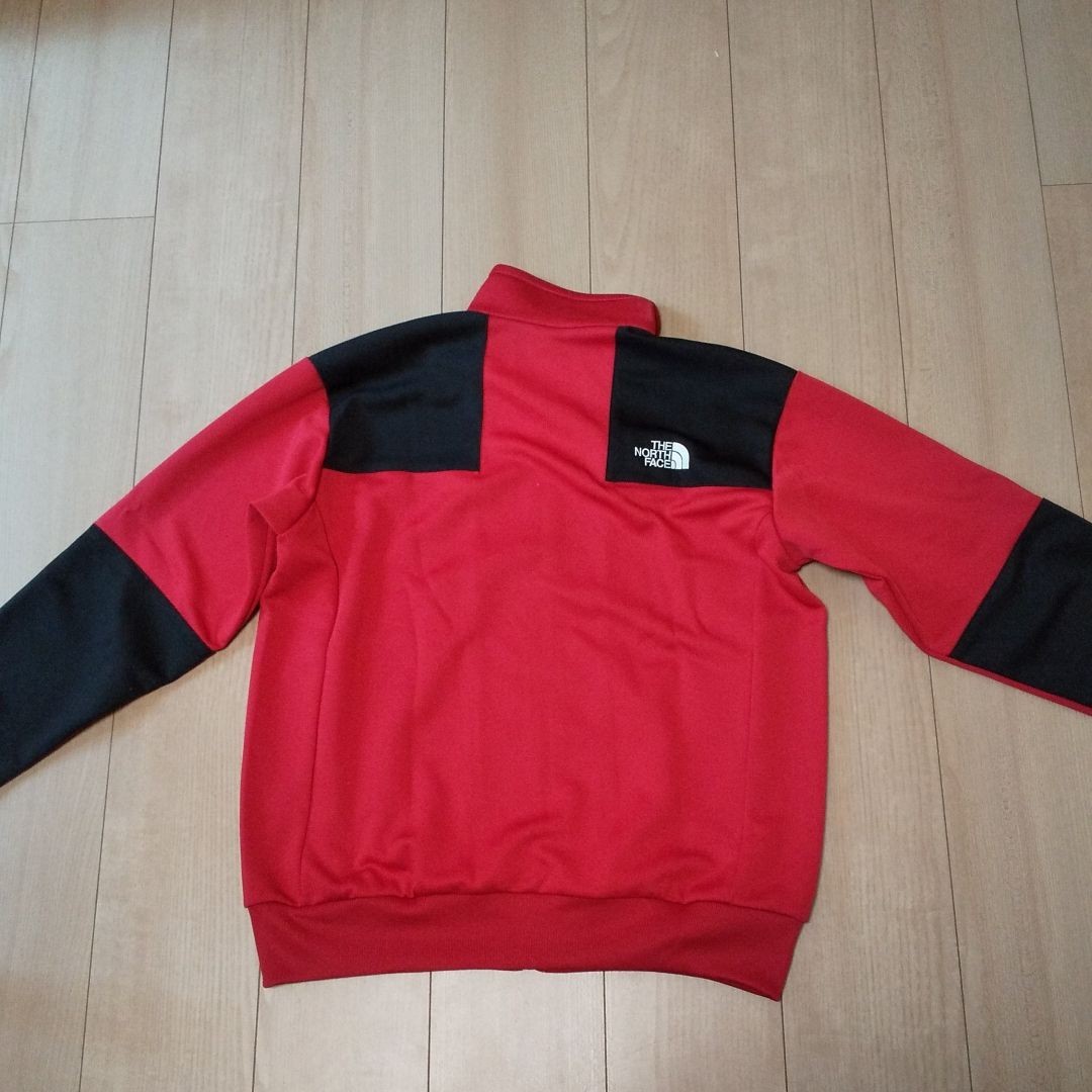 THE NORTH FACE JACKET 4