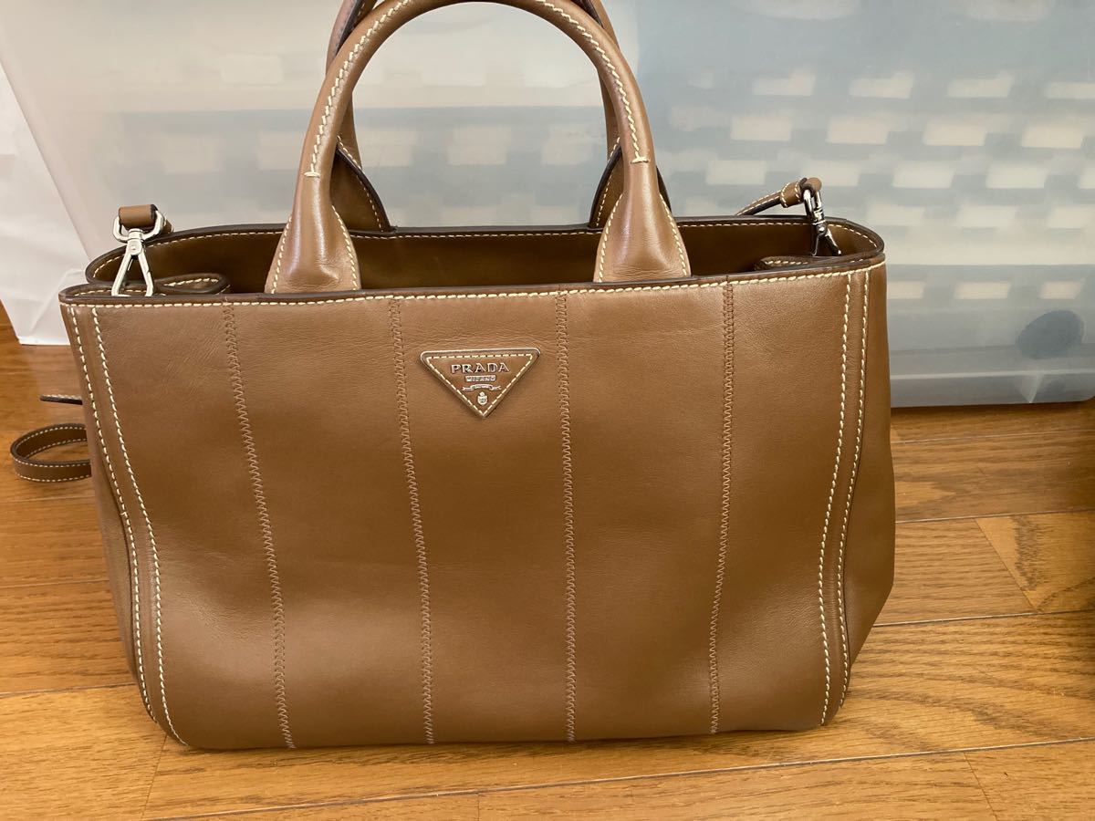 PRADA カナパ　トートバッグ