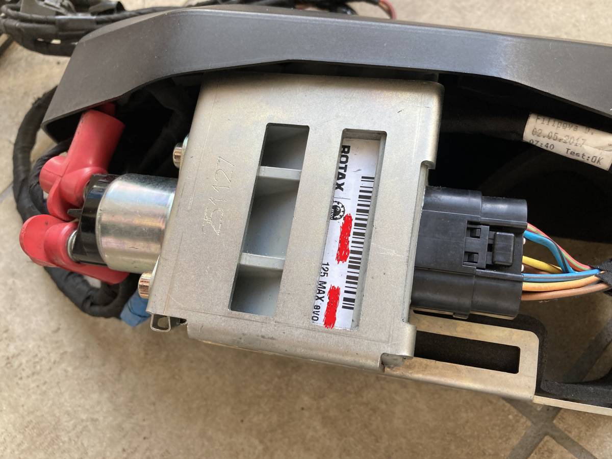 ROTAX MAX バッテリーボックス 動作確認済 | www.jupitersp.com.br