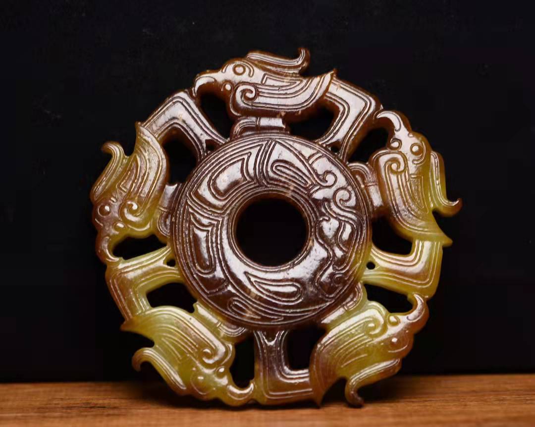 中国古美術・玉豚龍带勾・和田玉製・細密彫・根付・裝身具・置物・玉墜