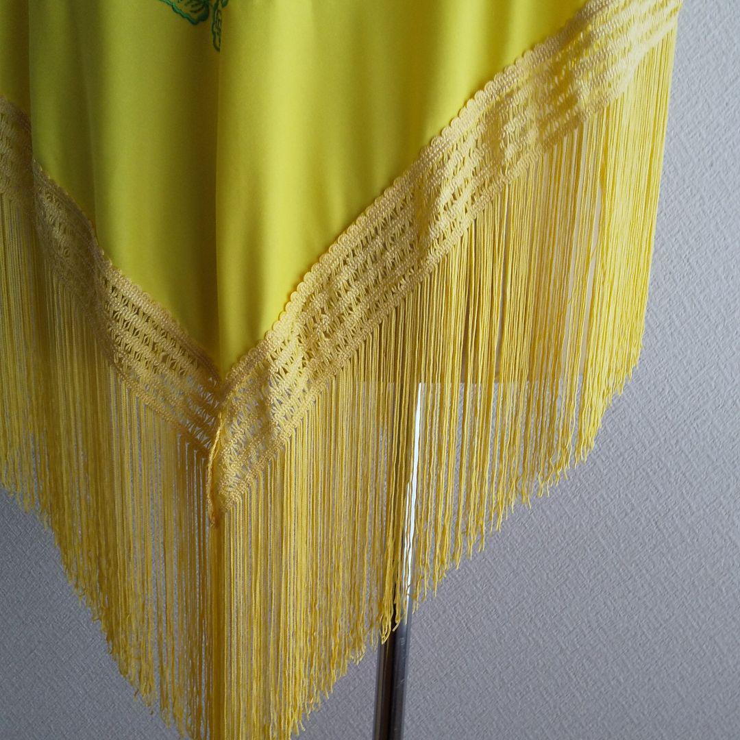 シージョ ストール 黄色にお花の刺繍 ロングフリンジ フラメンコ シージョ ストール 黄色にお花の刺繍 ロングフリンジ フラメンコ
