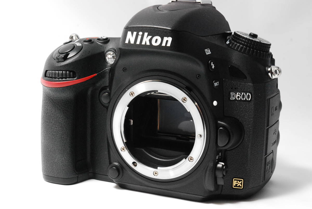 ☆極上品☆　Nikon デジタル一眼レフカメラ D600 ボディー D600