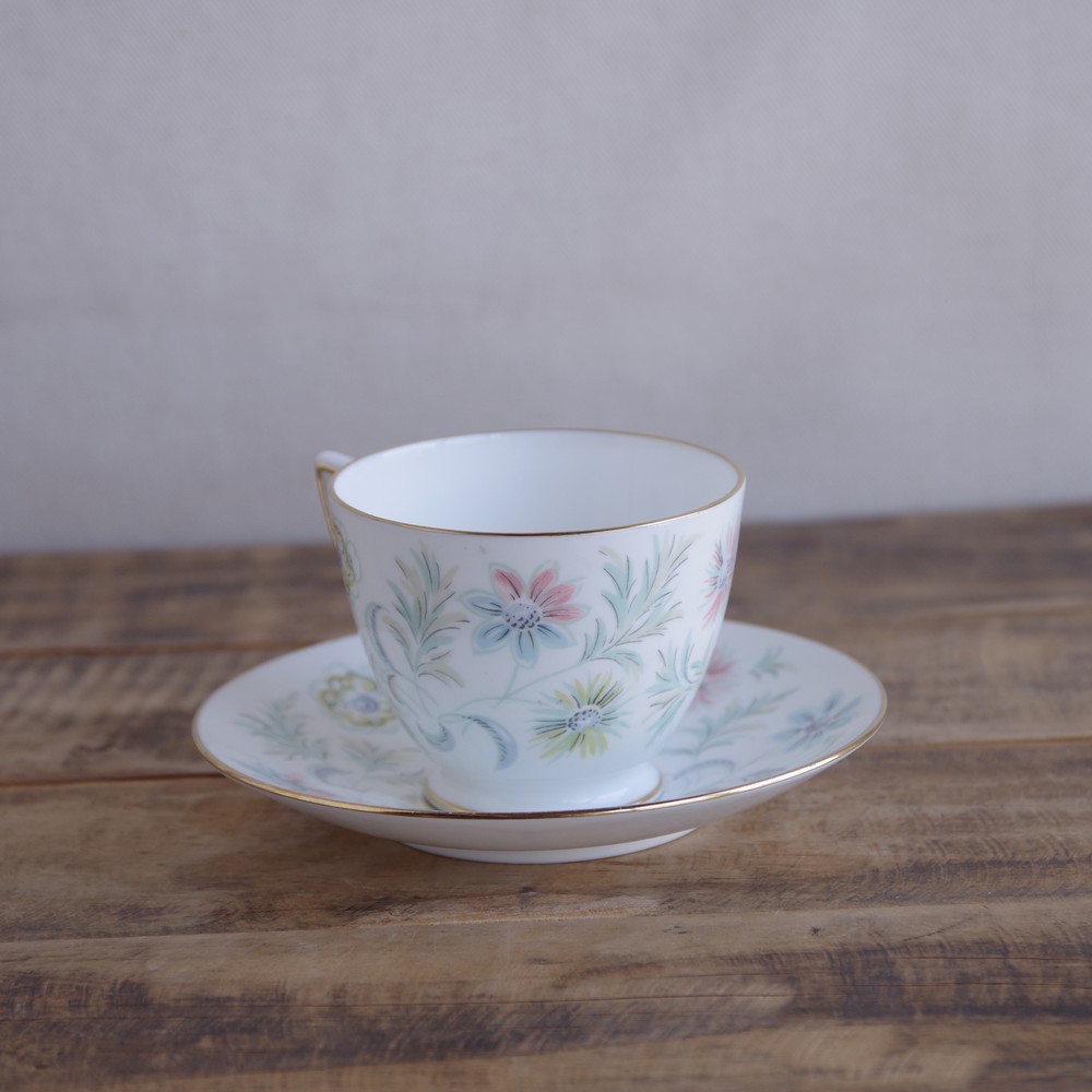 ミントン ヴァネッサ 花柄 コーヒーカップ ソーサー Minton Vanessa #220209-2~8 イギリス ヴィンテージ 食器 陶器 レトロ アンティーク_画像3