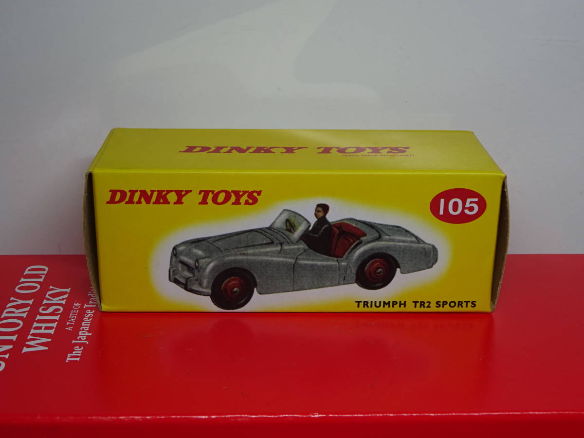 1/43 переиздание DINKY 105 Triumph TR2 SPORTS