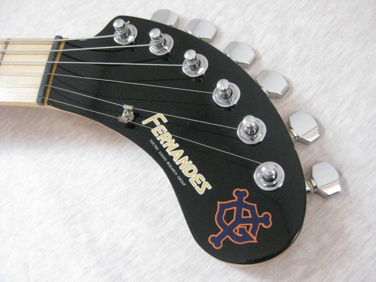 1円スタート ZO-3 巨象 アンプ内蔵ミニギター FERNANDES フェルナンデス エレキギター GOTOHペグ ジャイアンツ 巨人軍モデル 公式  難あり