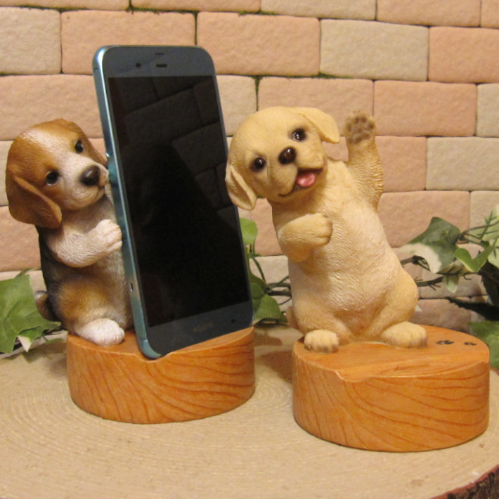 SALE/63%OFF】【SALE/63%OFF】ファミリア スマホスタンド 置物 新品