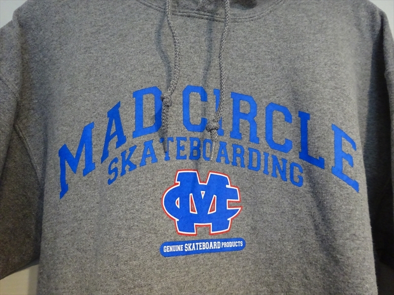 DEAR x BEAMS SSZ x HESHDAWGZ MAD CIRCLE CLASSIC ARC HOODIE DEAR x BEAMS SSZ x HESHDAWGZ MAD CIRCLE CLASSIC ARC HOODIE