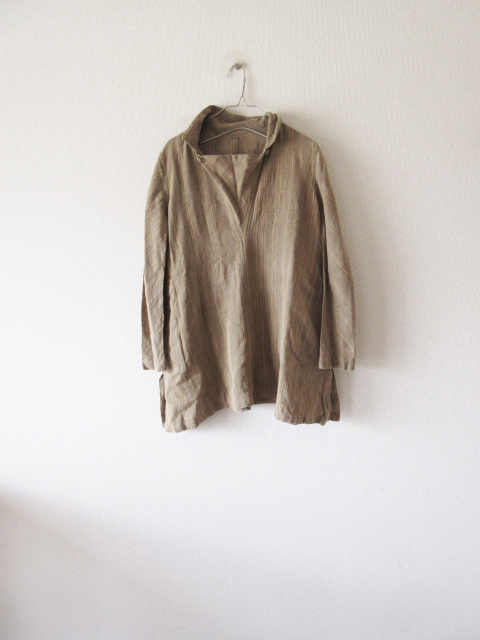usaato うさとの服 手織り手紡ぎ ヘンプコットン草木染めシャツブラウス-