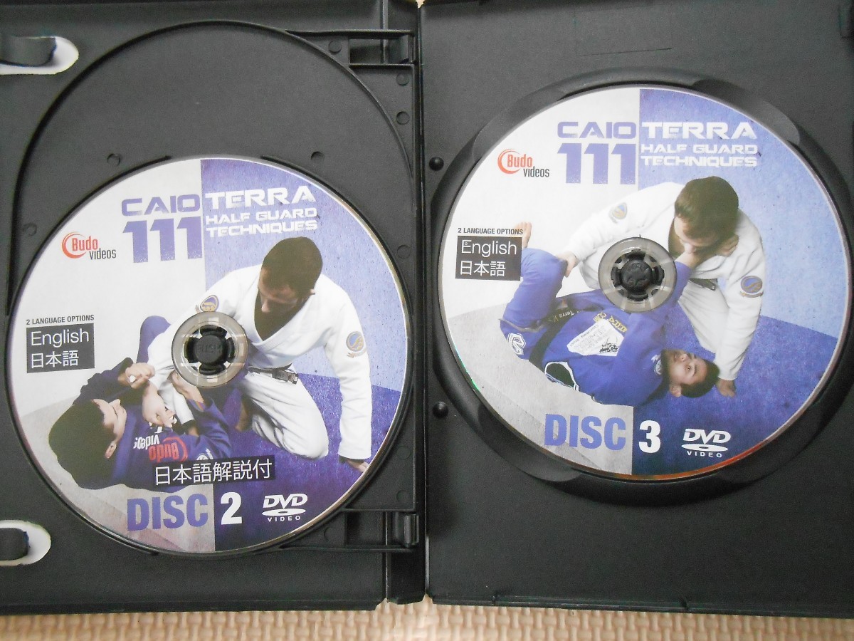 日本語吹替付き “カイオ・テハ111ハーフガード”3枚組DVD柔術教則DVD