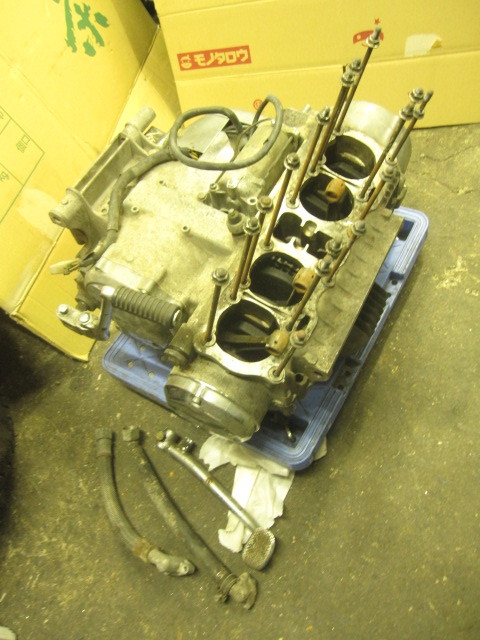 オンラインストア超高品質 CB750FOUR<エンジン>完全ジャンク! オンラインストア超高品質 CB750FOUR<エンジン>完全ジャンク!