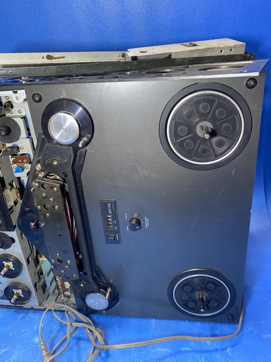 AKAI GX-646? オープンリールデッキ 部品取り用 ジャンク品 AKAI GX-646? オープンリールデッキ 部品取り用 ジャンク品