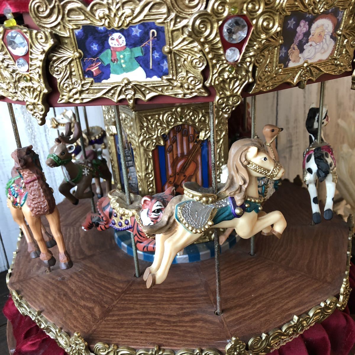 レア 大きなメリーゴーランドの置物 飾り ミスタークリスマス インテリア ディスプレイに 4