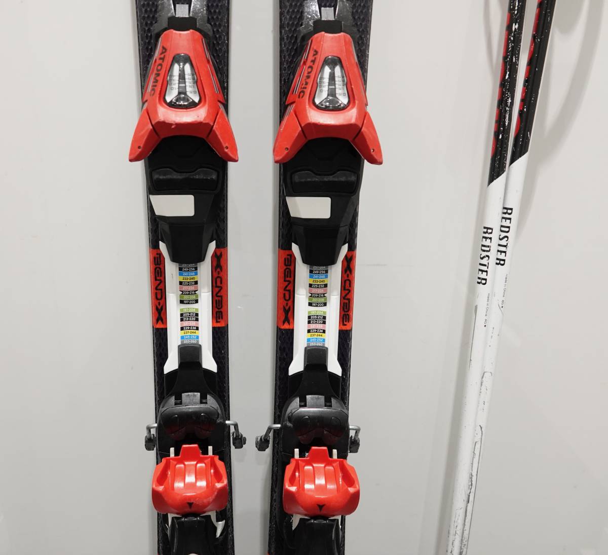 選択 2022 ATOMIC アトミック ジュニア スキー板 REDSTER S9 FIS J-RP2 COLT 10 AAST01346 子供用板  ビンディングセット 調整 取付無料
