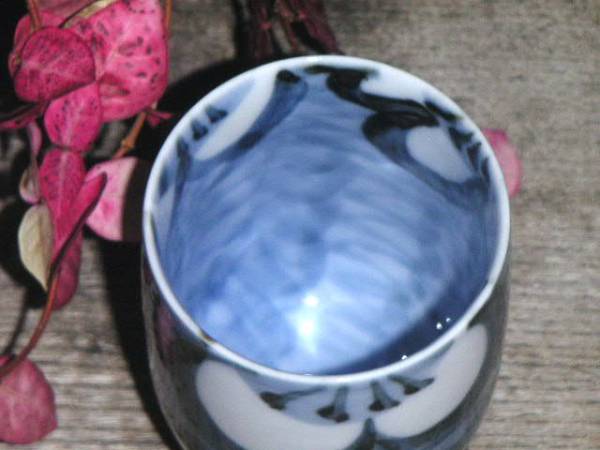 * магазин ..* белый фарфор с синим рисунком кружка общий . рука ... .* кружка shochu cup античный Showa Retro антиквариат старый .D25
