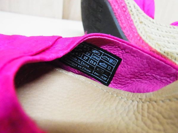 TS 極美品 UGG AUSTRALIA アグオーストラリア エスパドリーユ レザー サンダル ピンク サイズ6 靴21_画像7
