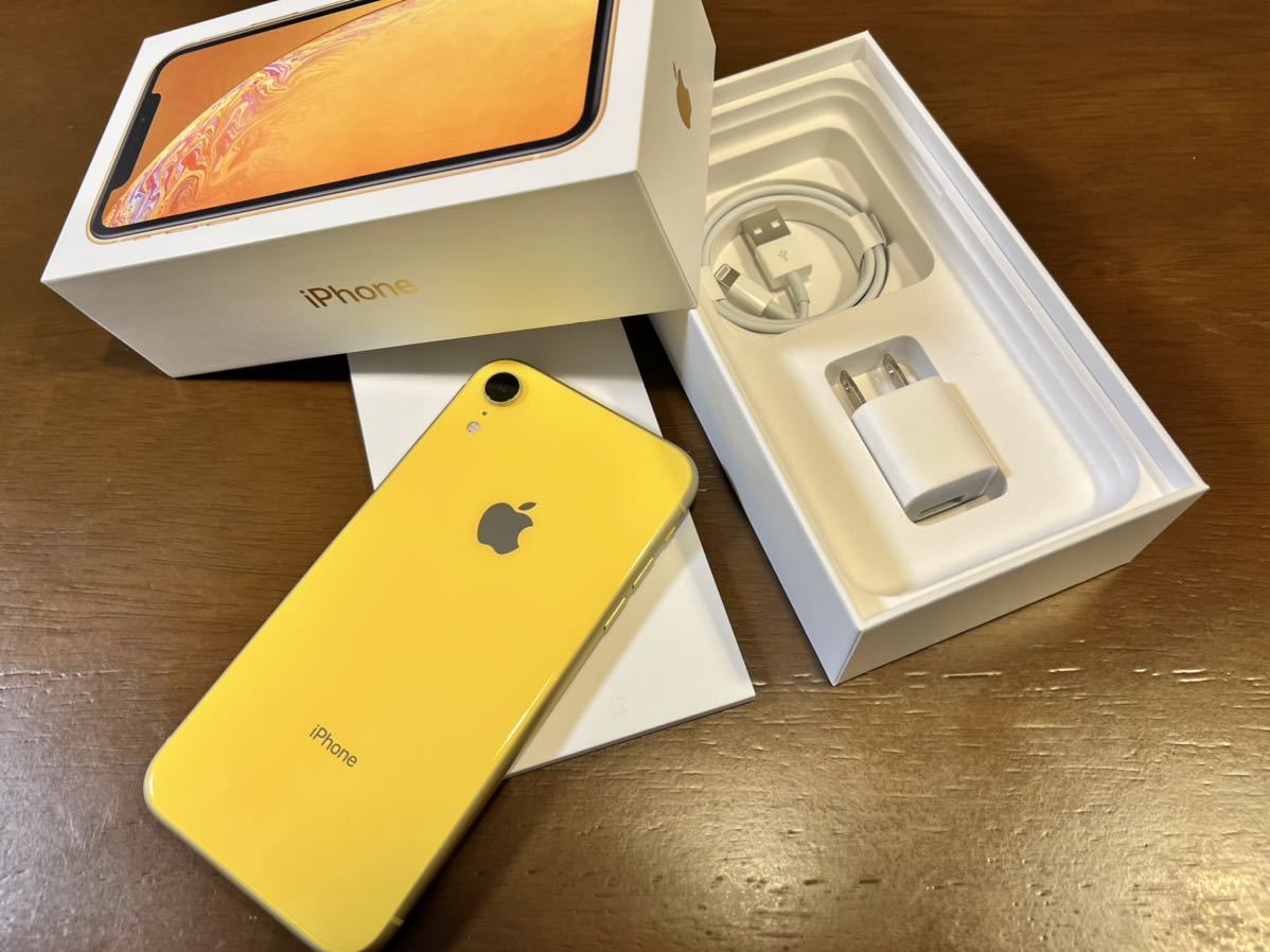 iPhone XR Yellow 128 GB docomo 【2022最新作】 13770円