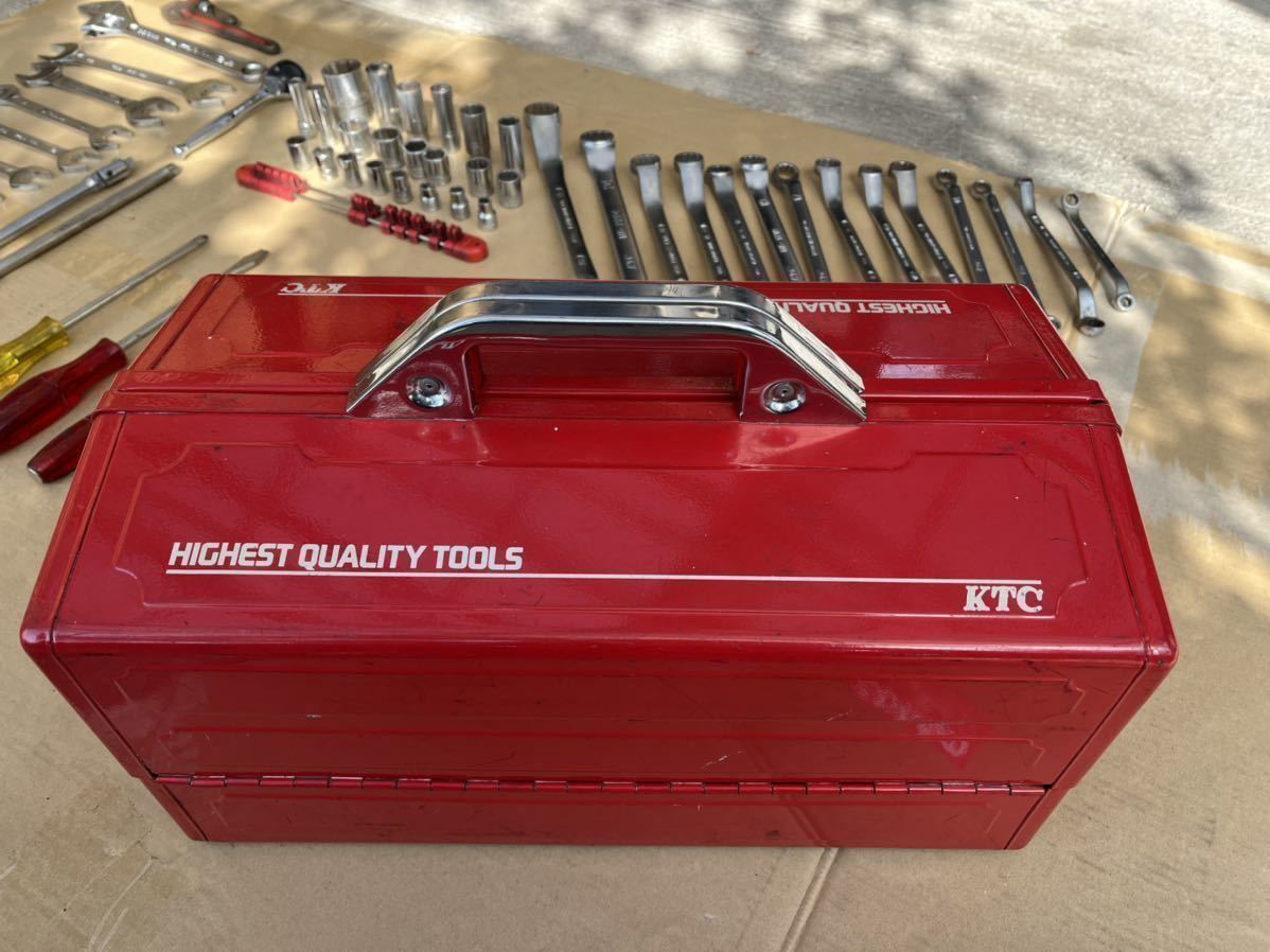 Yahoo!オークション - KTC 両開き 工具箱 道具箱 工具セット 9.5 Yahoo!オークション - KTC 両開き 工具箱 道具箱 工具セット 9.5