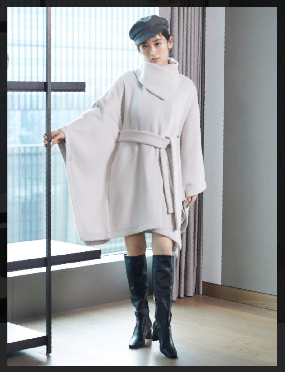スナイデル ミドルレングスポンチョコート(¥9,500) codas-thompson