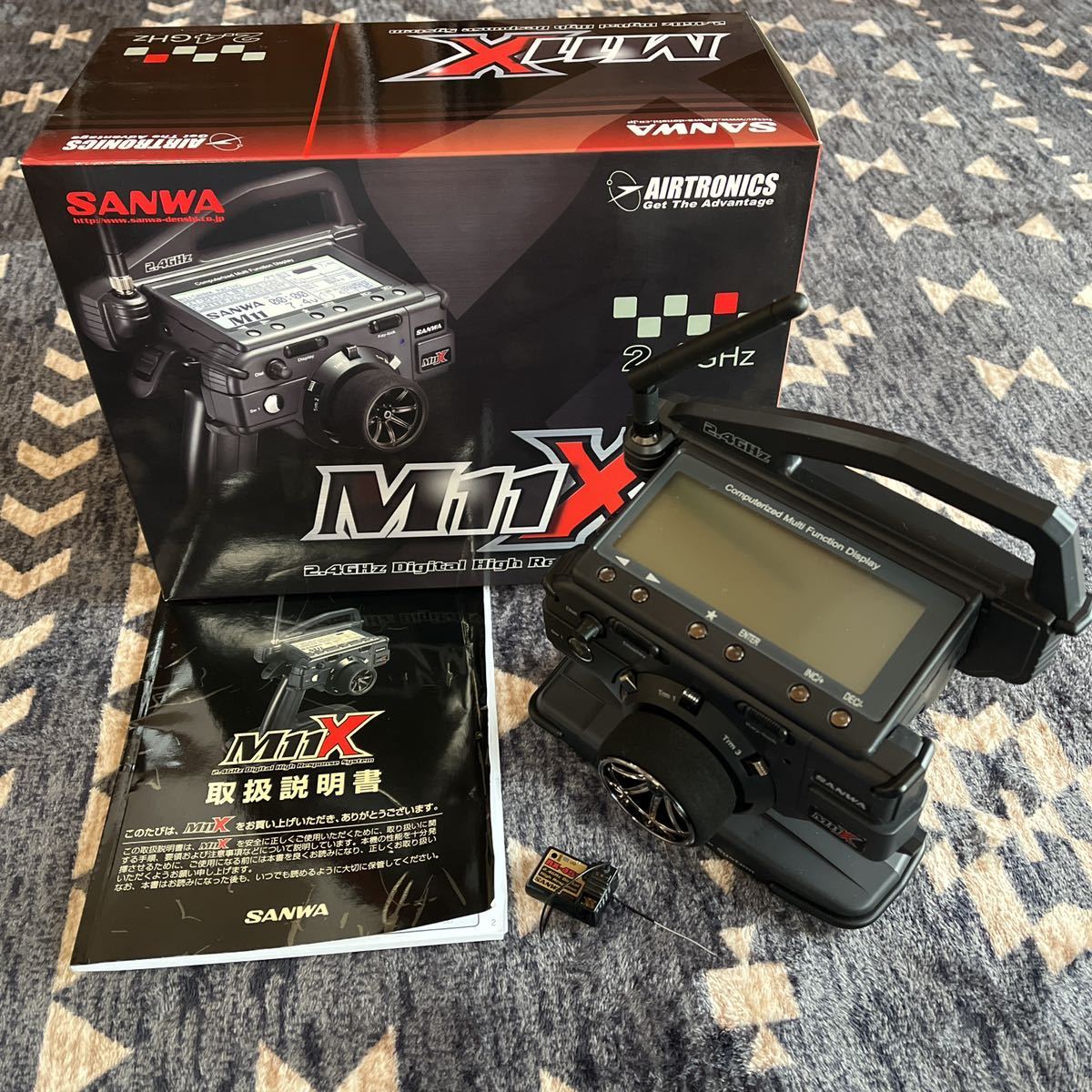 極上イタリア製 SANWA M11X送信器とSANWA RX451受信器とEAGLE製Tx Li-Poバッテリーのセット 極上イタリア製 SANWA M11X送信器とSANWA RX451受信器とEAGLE製Tx Li-Poバッテリーのセット