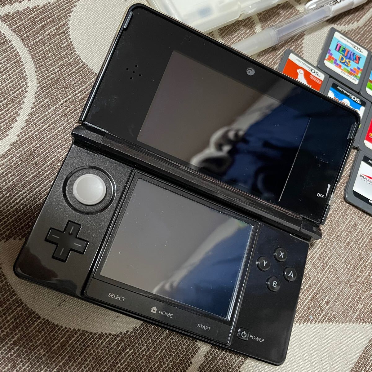 美品 任天堂3DS 本体 ソフトセット カセットセット ニンテンドー3DS コスモブラック ゲーム まとめ売り 箱 付属品あり